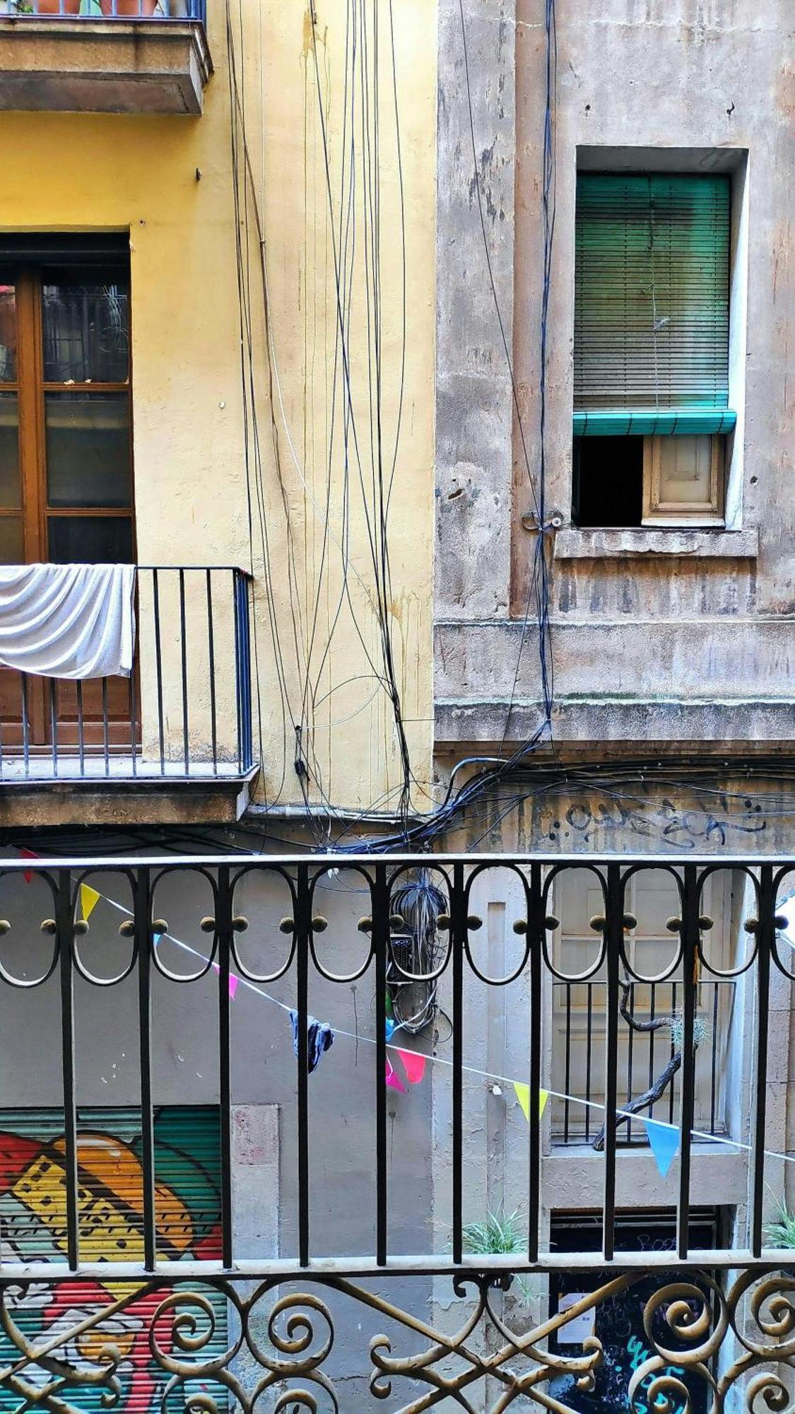 Sant Antoni 3 - Downtown Barcelona. Modern Appartamento *